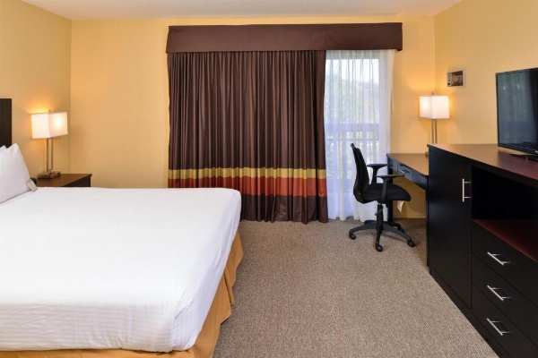 Dana Point Marina Inn image 37